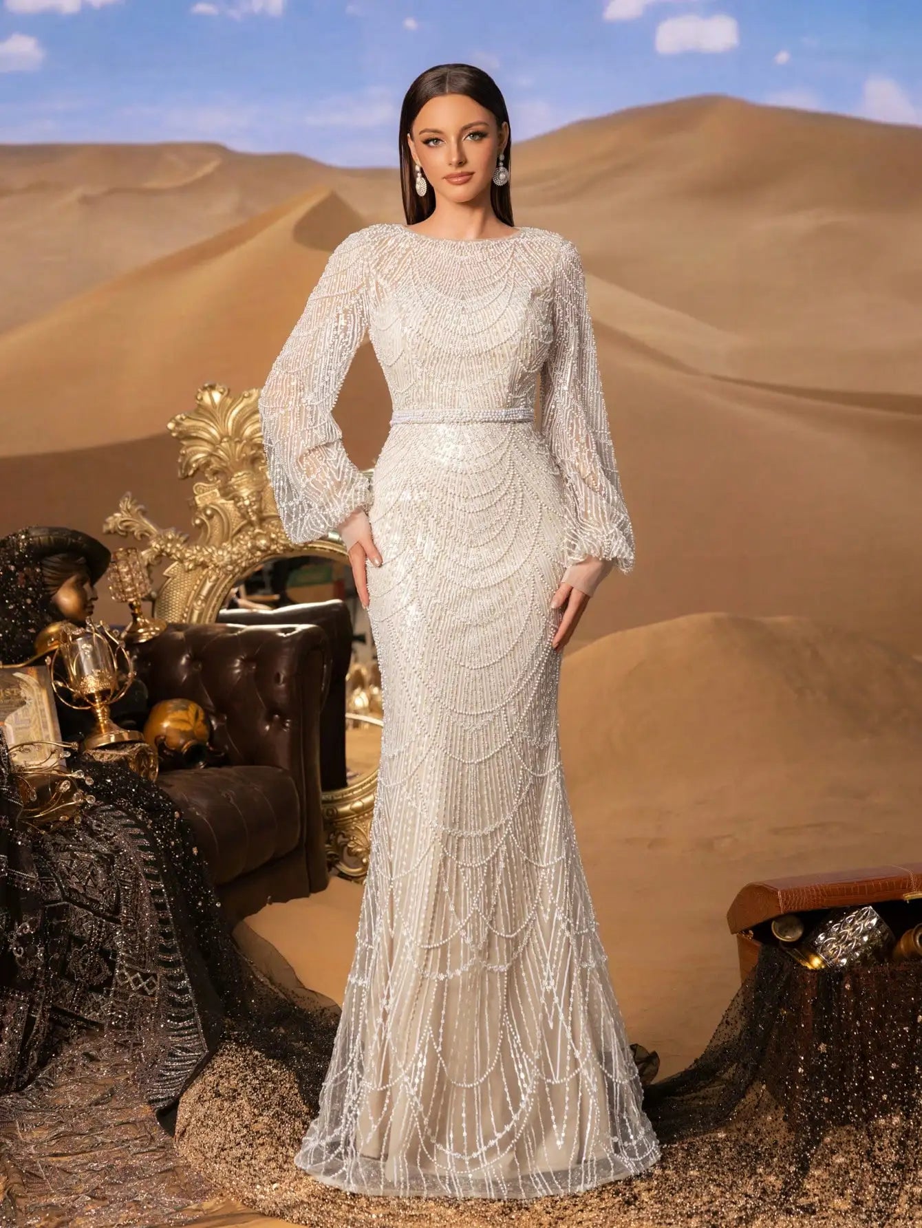 Elegant and luxurious sequined mermaid long-sleeved evening dresses, adorned with sparkling crystal beads.