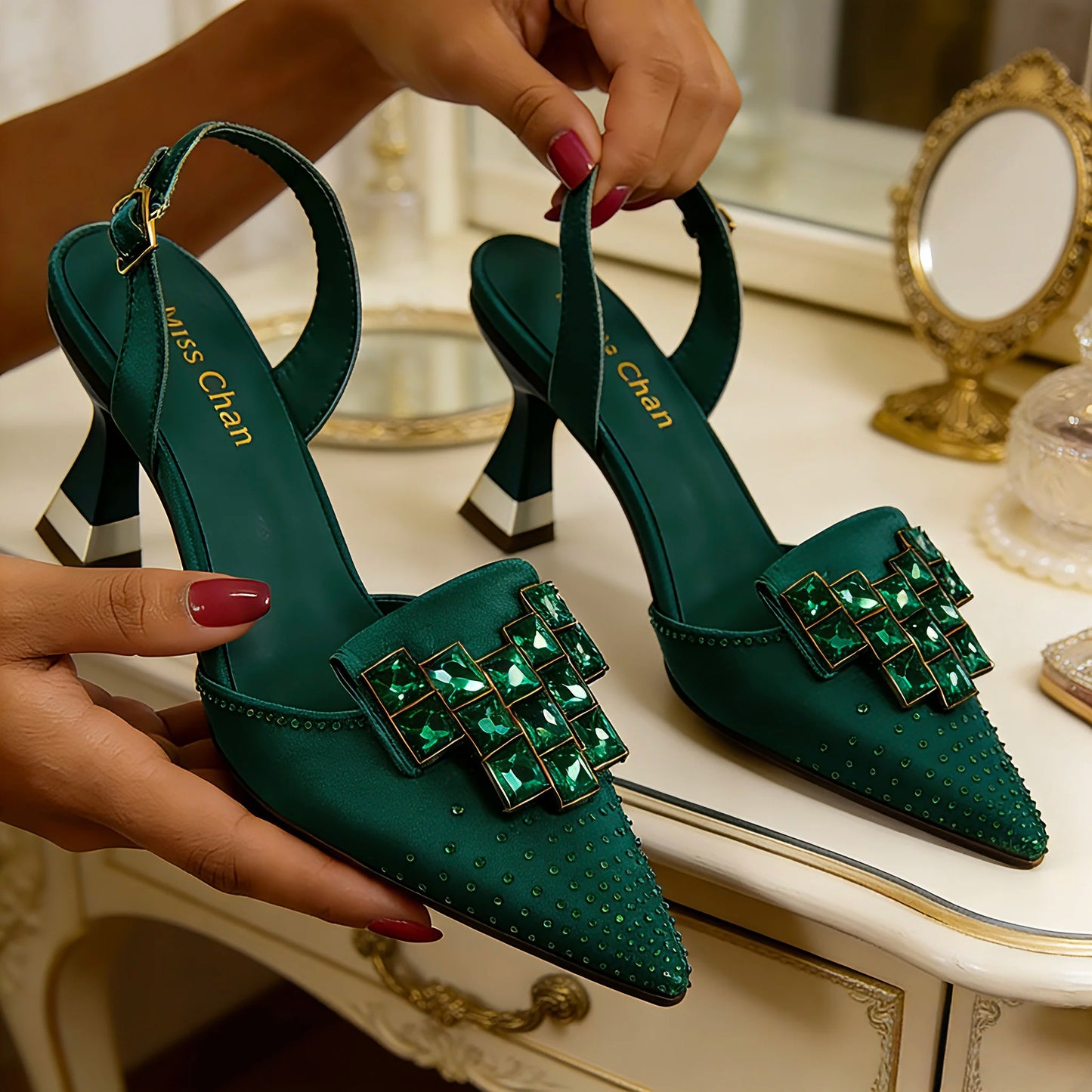 2026 Elegant Italian Rhinestone-Embellished Pointed Toe High Heels - Chic Women's Party Shoes for Every Occasion