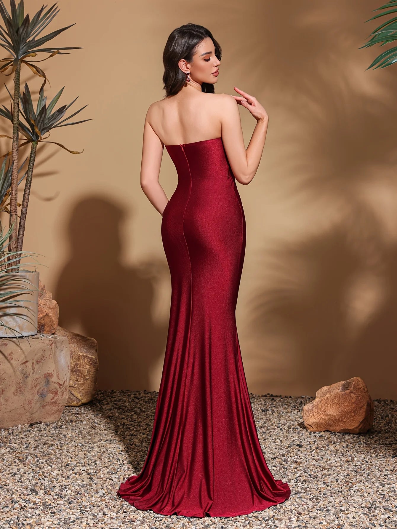Satin hip-length slit floor-length gown, elegant and chic dress