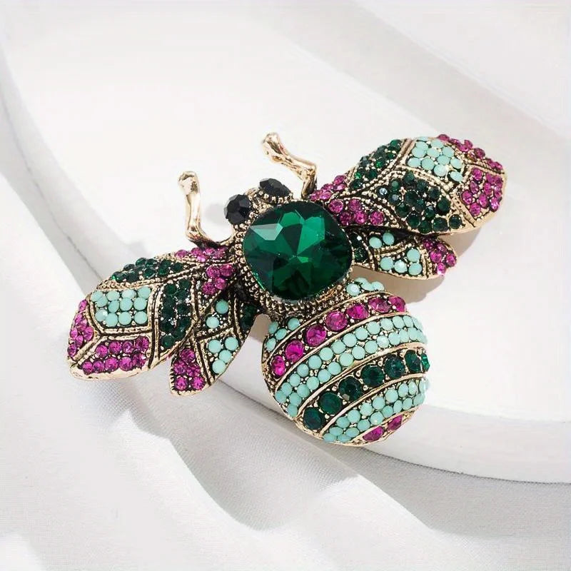 SKEDS Luxury Exaggerated Vintage Women Crystal Bee Brooch Pin Fashion Elegant Lady Exquisite Insect Rhinestone Badges