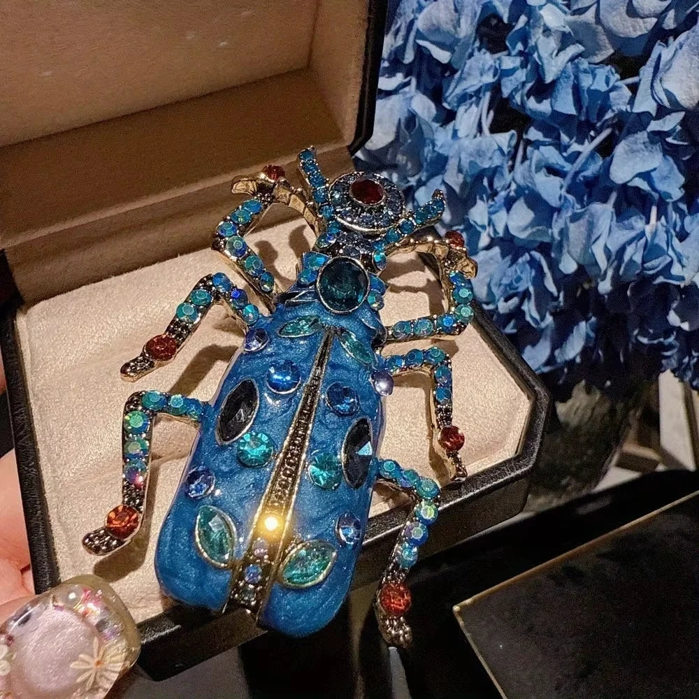 SKEDS Women Full Crystal Exquisite Beetle Brooch Badges Fashion Luxury High-end Elegant Lady Insect Pin Accessories