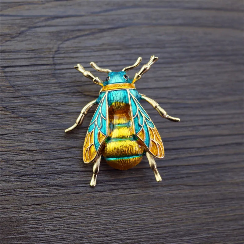 SKEDS Luxury Exaggerated Vintage Women Crystal Bee Brooch Pin Fashion Elegant Lady Exquisite Insect Rhinestone Badges